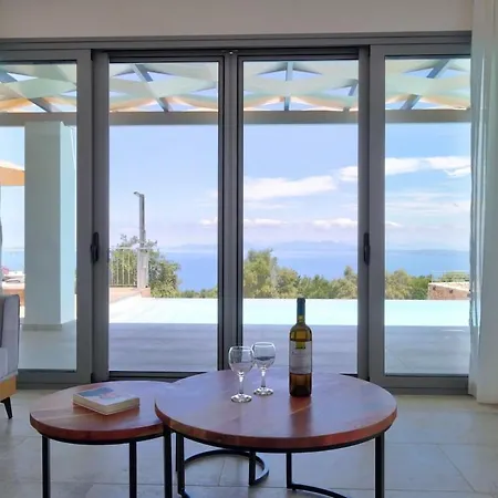 בית נופש Deluxe Eneri Pano Seaview-sunset